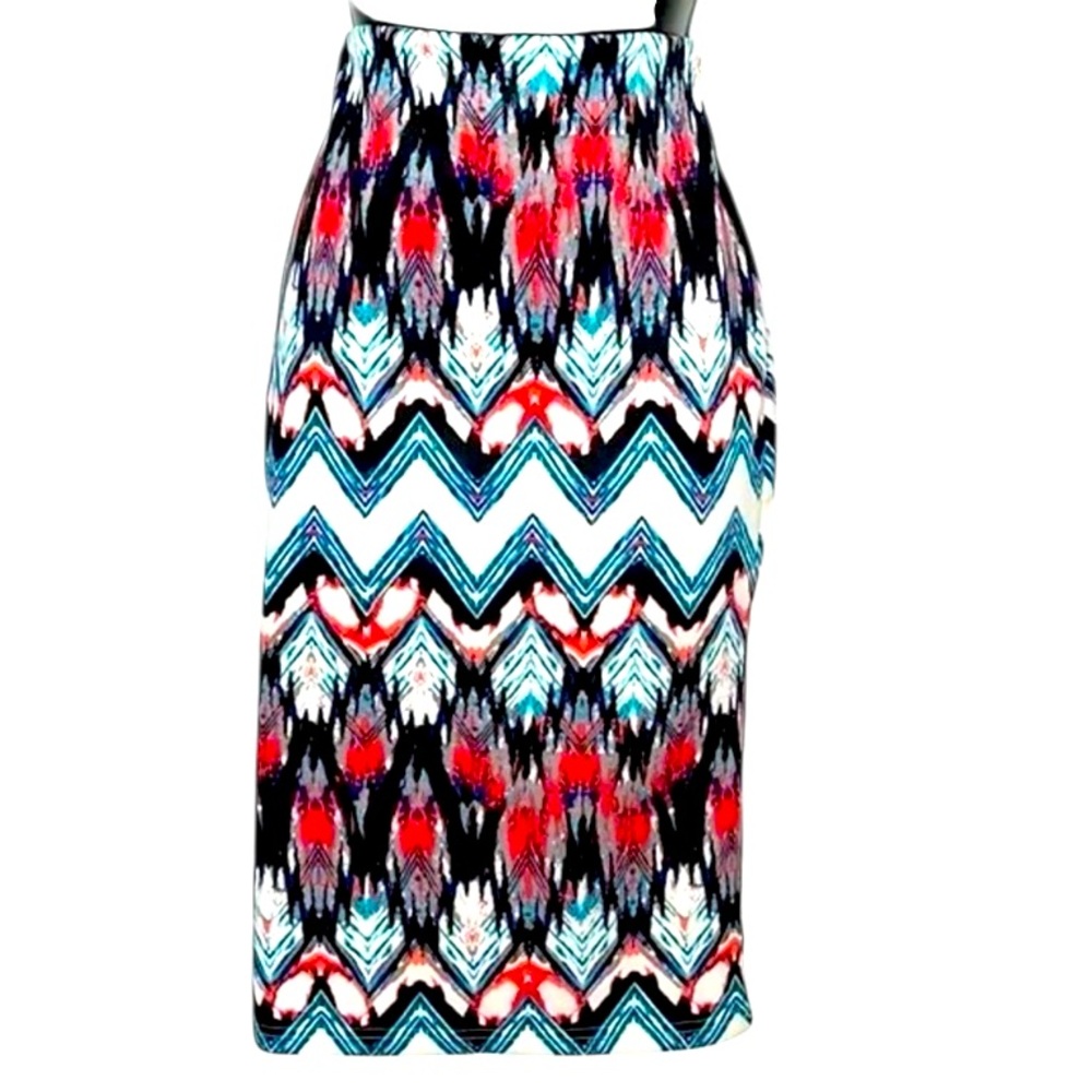NEW  Sequin Hearts Pattern Skirt Size Small